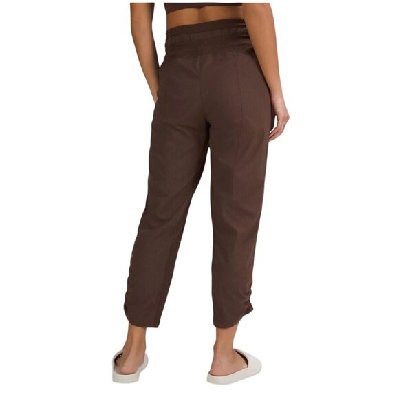 Lululemon Women’s size 6 Dance Studio Mid Rise Cropped Pant Adjustable Brown - Picture 2 of 16